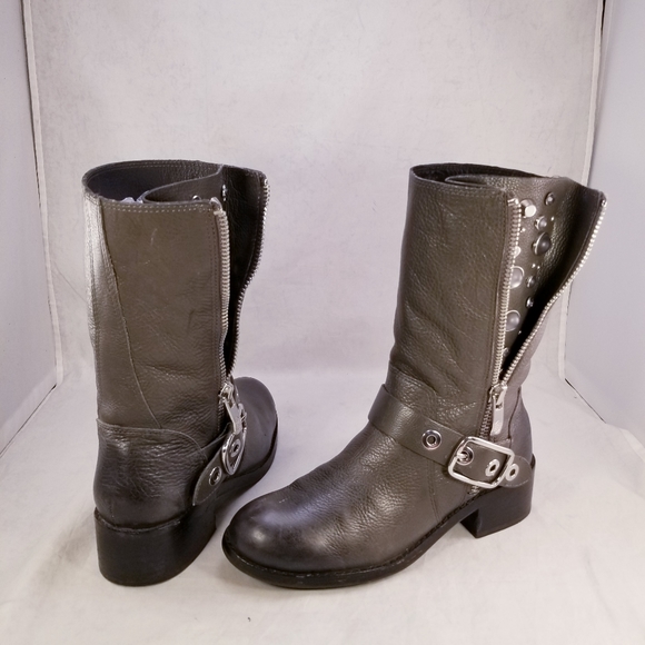 VINCE CAMUTO WALT BIG STUDS BUCKLE ZIPPER GRAY LEATHER WOMEN BOOTS 8.5B/38.5 - Picture 4 of 11